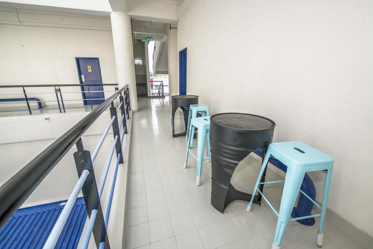 Im4U Hostel, Dek@T Puchong Ngoại thất bức ảnh